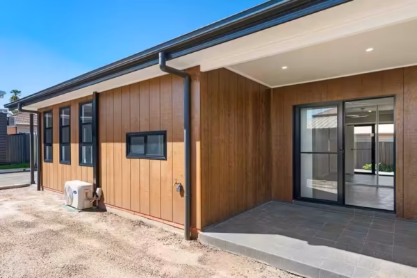 granny-flat-design-bluegum-2-bedroom-bluegum-back-patio-weathertex-natural-vertical-windows-black-front-porch granny-flat-design-bluegum-2-bedroom-bluegum-back-patio-weathertex-natural-vertical-windows-black-front-porch