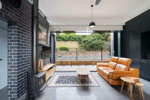 granny-flat-sydney-blue-gum-architectural-design-open-plan-quality-black-polyurethane-kitchen-living-matteblack-sliding-doors-swimming-pool