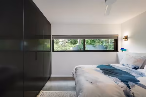 granny-flat-sydney-blue-gum-custom-floor-to-ceiling-wardrobe-black-window